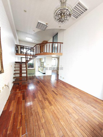 近A9機捷、面三井Outlet歡喜樓3+1房車｜新北市林口區文化二路一段