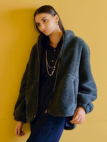 泰迪毛絨側開岔立領保暖外套(7C44L0Z0200) - YECCA VECCA