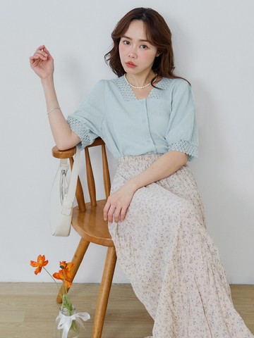 細膩紋理蕾絲排釦澎袖上衣