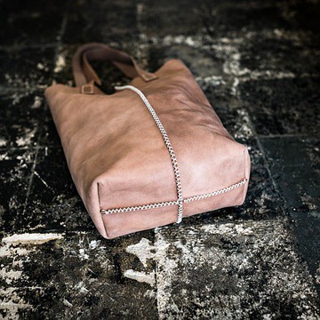 十字繡真皮皮革手提袋肖像/沙米色