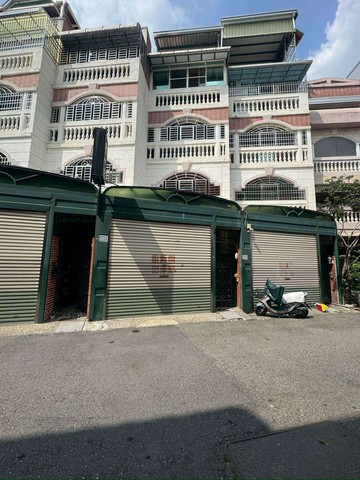 蛋黃區!! 垂楊國小旁車庫美別墅｜嘉義市西區建成街