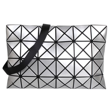 ISSEY MIYAKE  BAOBAO  原色透光幾何方格4x6大格斜背包(亮面銀)