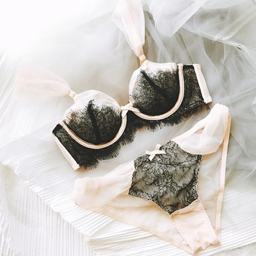 法式網紗蕾絲超薄罩杯軟鋼圈內衣少女超薄款大胸顯小上托文胸套裝