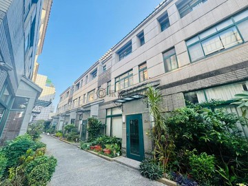 【近中國醫】園道旁6米大面寬｜震後雙車別墅 ｜台中市北區梅川東路三段