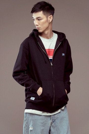 【聖誕限時出清6折】經典好好LOGO連帽外套-黑