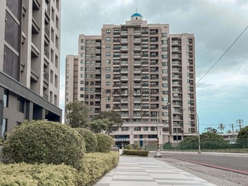 蓮池潭樹海景觀｜遠眺世運．海港｜2可改3房平車｜高雄市左營區海明街