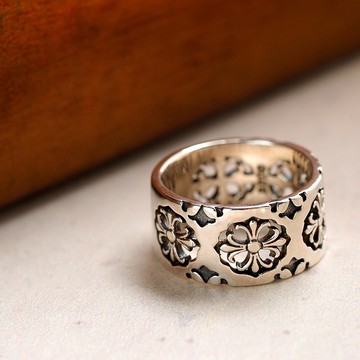 【秋冬新時尚】 925純銀飾 日系個性寬版十字百合鳶尾花圖騰戒指