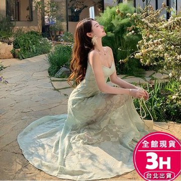 【梨卡】隔日到貨 女裝 洋裝 長裙 碎花吊帶【內裡+隱形拉鍊】顯瘦長裙 海邊洋裝 法式裙子 GA758【現貨24H】
