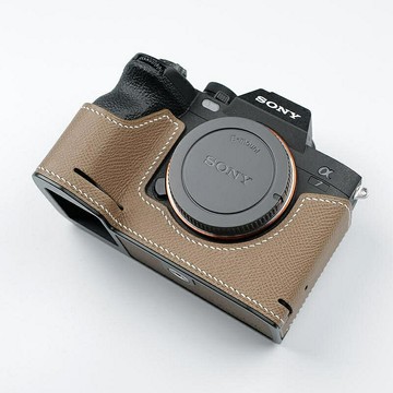 康緹斯sony索尼Sony 適用於 A7M4 純手工真皮保護套底座手把