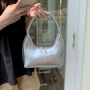【太妮絲N196】現貨 銀色 包包 腋下包 法式 質感 INS風設計款 單肩包 包包 復古 歐美 2025 女包 手提包
