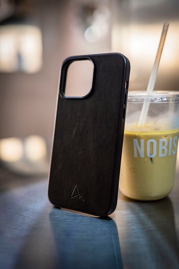 ARMOR iPhone 15/14 系列全真皮 MagSafe 電話保護殼_波本啡