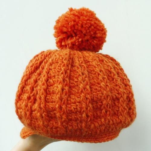 ●編み針セット● ツリーハウスリーブスで編むボンボンが可愛いニット帽 子供用サイズ 手編みキット オリムパス キャスケット キッズ用 編み図