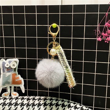【HOOMI】小香風毛球鑰匙圈（混色）（顏色隨機出貨）