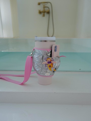 Water-resistant Detachable Strap Tumbler Carrier