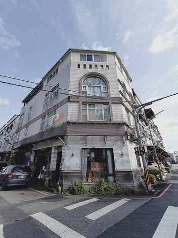 華德福視野無敵第一排邊間店住｜宜蘭縣冬山鄉香南路