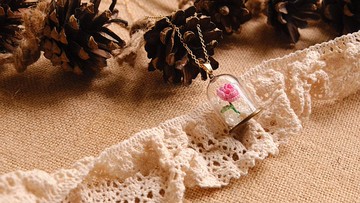 鈎針編織 小王子花瓶頸鏈