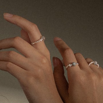 ARROGANT - 偏愛 * 灰色 珍珠 礦石 925 純銀 彈性戒指