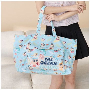 天藍小舖-蠟筆小新繽紛夏日尼龍旅行袋-單1款-$690【A13130103】