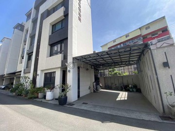 仁武-陽光夏都-大地坪雙併車庫輕齡透天24674｜高雄市仁武區八德二路