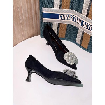 尖頭花朵高跟鞋女低跟2025春秋款仙女風法式日常通勤百搭淺口單鞋