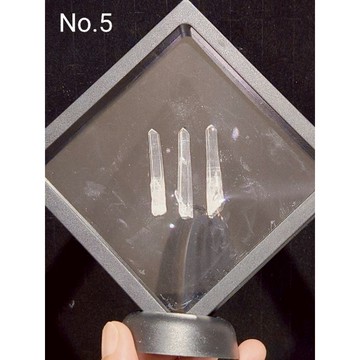 雷姆利亞水晶~精品等級小單尖柱~附贈展示盒~一組3支