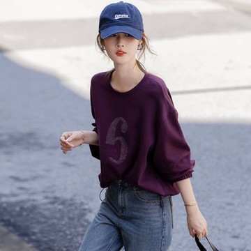 【LANNI 藍尼】現+預 亮片字母圓領上衣(上衣/女裝/休閒/百搭)