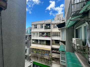 歡迎配件專任承辦全程陪同稀有釋出雙捷運超大三房讚讚｜台北市大安區通化街