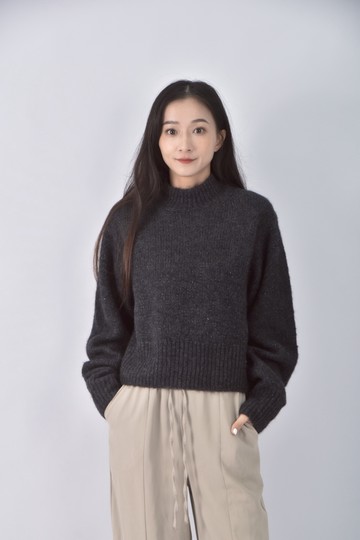 (L) cos質感圓領灰色長袖上衣