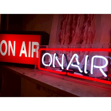 【時光生活】客製壓克力燈箱on air/open/lounge 直播道具 開店必備佈置婚禮bar酒吧陳列道具禮物霓虹燈