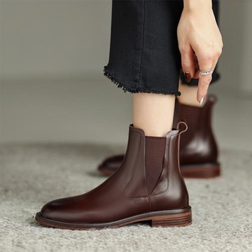 切爾西靴女靴春秋單靴方頭低跟平底靴真皮英倫風軟底冬加絨短靴女