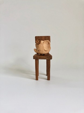 HOPPY 大象坐椅子，木雕，手工製作