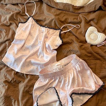 【臺灣出貨】帶胸墊冰絲睡衣女 夏天薄款涼感吊帶套裝 甜美波點蕾絲少女家居服兩件套 可外穿