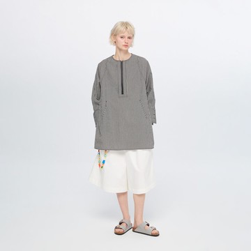 10 MOOn 黑白格紋造型上衣