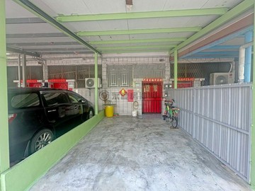 莒光全聯小北面公園傳統格局車庫透天#前後臨路｜高雄市楠梓區軍校路