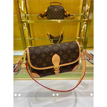 包包女2025年新款夏季百搭斜挎包休閑真皮老花復古法棍腋下包寬帶