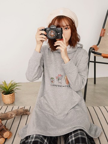 抗UV卡通印花A字長板連帽上衣