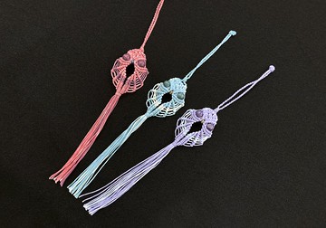 【木珠祈福貓頭鷹】 蠶絲蠟線 手工吊飾