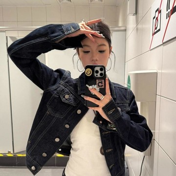 ♡ 𝑪𝒉𝒊𝒄 𝒖 ♡美式復古解構質感牛仔外套女2025春秋新款廓形修身顯瘦工裝夾克