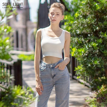 SOFT LIGHT -「初見心動」莫代爾月牙杯短版內衣(白色)