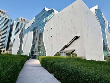 Q妮⭐歌劇院第一排寶輝市政裝潢戶｜台中市西屯區惠民路