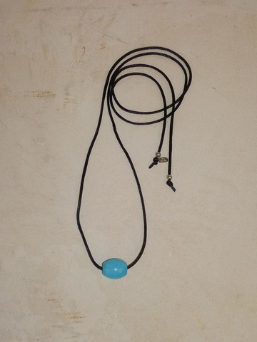Cylindrical Adjustable Stone Necklace [Blue]