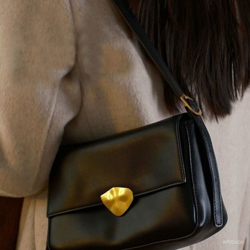👜 卿選好物 👜一折複古單肩黑色斜挎包2025新款腋下包春季百搭軟皮女包小方包