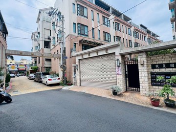 員林首馥明星學校最佳首選車庫別墅｜彰化縣彰化市忠孝街