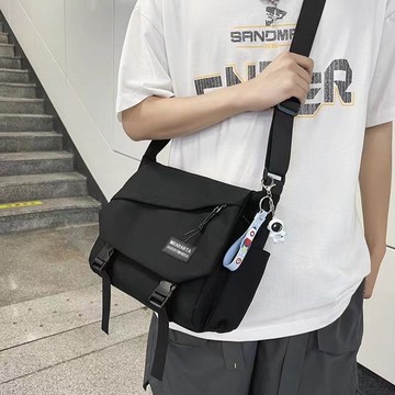 免運🔮初中生補課包單肩補習袋休閒帆布包男孩高中大容量學生書包斜挎包側背包 斜背包 包包 背包 郵差包 肩背包 通懃包