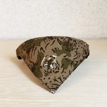 Bandana 風格安全項圈 Tiger Safari 圖案