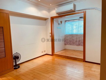 摩天31二房景觀屋+車位｜新北市淡水區中山北路一段