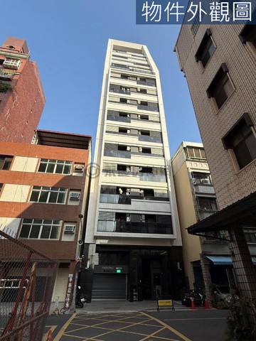 高醫商圈捷運後驛站精美大兩房+車位｜高雄市三民區重慶街