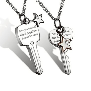《316小舖》【E470】(優質316鈦鋼項鏈-愛戀鑰匙星星對鍊情人項鍊/對項鏈/鑰匙項鏈/星星項鏈生日禮物情侶對鍊)
