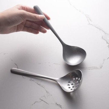 加厚304不銹鋼火鍋漏勺家用做舊復古湯匙大調羹長柄喝湯勺子防燙