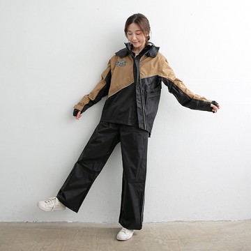 【背包款】終結者斜開專利兩件式風雨衣-卡其